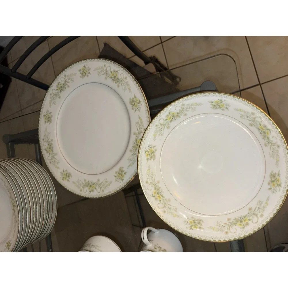 Mikasa Fine China Greenbriar L2014 Dinnerware Set 71 Pc Japan Gold Trim Platter